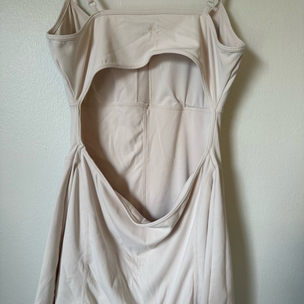 PacSun cream/white open Back tennis Dress with Adjustable Straps - Picture 5 of 7